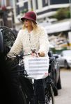 Amsterdam 25 oktober 2013
Chantal janzen op de fiets in amsyterdam.