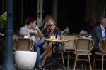 Amsterdam 22 oktober 2013
Connie Breukhoven op terras met haar zoon Marvin