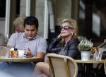 Amsterdam 22 oktober 2013
Connie Breukhoven op terras met haar zoon Marvin