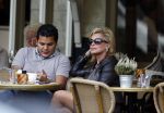 Amsterdam 22 oktober 2013
Connie Breukhoven op terras met haar zoon Marvin