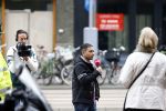 Amsterdam 18 oktober 2013
Powned verslaggever Danny Ghosen gaat ik conclaaf met politie ivm 25km voertuig maken van een mercedes.