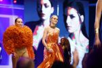 Hilversum 21 oktober 2013
Anouk Smulders presenteert de finale van Hollands next top model HNTM in studio 21 . de finalisten zijn Bo Anke Nikki en Delorian. Nikki wordt uiteindelijk HNTM.