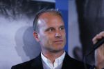 Amsterdam 18 oktober 2013
Presentatie boek Dennis Bergkamp. Johan Cruijff neemt het eerste boek in ontvangst.