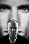 Amsterdam 18 oktober 2013
Presentatie boek Dennis Bergkamp. Johan Cruijff neemt het eerste boek in ontvangst.