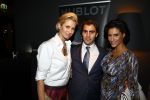 Amsterdam 1 november 2013
Uitreiking van de jfk s greatest man award in de harbour club.
Anouk Smulders met Kristina Bozilovic en Dennis Martens