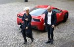 Zeist 3 november 2013
Eva Simons en vriend Sidney Samson komen aan bij slot Zeist in hun ferrari.