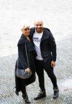 Zeist 3 november 2013
Eva Simons en vriend Sidney Samson komen aan bij slot Zeist in hun ferrari.