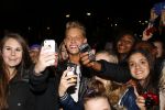 Amsterdam 10 november 2013
Diverse feestje rondom de MTV awards op diverse plaatsen in Amsterdam.
Ferry Doedens met heel veel fans