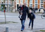Den Haag 30 oktober 2013
Premiere Mr Finney in diligentia. Prinses Laurentien komt samen met haar kinderen Leonore Eloise en Claus Casimir. jeroen v Koningsbrugge met kinderen