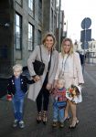Den Haag 30 oktober 2013
Premiere Mr Finney in diligentia. Prinses Laurentien komt samen met haar kinderen Leonore Eloise en Claus Casimir. Lieke v L:exmond met zus Jetteke en neefjes