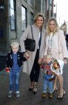 Den Haag 30 oktober 2013
Premiere Mr Finney in diligentia. Prinses Laurentien komt samen met haar kinderen Leonore Eloise en Claus Casimir. Lieke v L:exmond met zus Jetteke en neefjes
