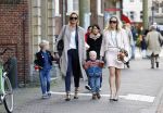 Den Haag 30 oktober 2013
Premiere Mr Finney in diligentia. Prinses Laurentien komt samen met haar kinderen Leonore Eloise en Claus Casimir. Lieke v L:exmond met zus Jetteke en neefjes