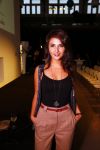 Amsterdam 14 oktober 2013
Jort Kelder en Lauren Verster presenteren de Marie Claire starters award. Maryam Hassouni