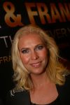 Amsterdam, 1 November 2013
Premiere Barbra & Frank, The concert that never was.
Met Sharon Owens (Barbra Streisand) en Sebastian Anzaldo (Frank Sinatra)
Nance Coolen 

Foto Peter Smulders BV