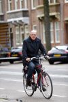 Amsterdam 17 oktober 2013
Nieuwslezer Philip Freriks op de fiets in Amsterdam
