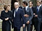 Delft 2 november 2013
Herdenkingsdienst voor prins Friso in de grote kerk in Delft.
Pieter v Vollenhoven met Prins Margriet en enkele kinderen