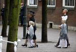Delft 2 november 2013
Herdenkingsdienst voor prins Friso in de grote kerk in Delft.
Prinses Beatrix met Prinses Mabel en haar kinderen