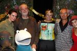 Den Haag 30 oktober 2013
Premiere Mr Finney in diligentia. Prinses Laurentien komt samen met haar kinderen Leonore Eloise en Claus Casimir. de cast met Dick Feld Eric Jan Flens Marie Claire Witlox en Femke Hermans. Jeroen v Konings brugge komt zijn vrouw feliciteren