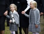 Delft 2 november 2013
Herdenkingsdienst voor prins Friso in de grote kerk in Delft.
Prinses Zaria met gebroken arm