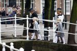 Delft 2 november 2013
Herdenkingsdienst voor prins Friso in de grote kerk in Delft.
Prinses Zaria met gebroken arm