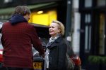 Amsterdam 25 oktober 2013
Renee Soutendijk met een kennis in gesprek.