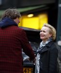 Amsterdam 25 oktober 2013
Renee Soutendijk met een kennis in gesprek.