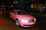 Amsterdam 28 oktober 2013
Nieuwe de la mar theater. roze bentley