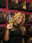 Amsterdam 8 november 2013
Sylvie Meis opent de nieuwe concept store van Hunkemoller op de leidse straat in Amsterdam.