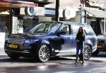 Amsterdam 10 november 2013
Tatjana met haar nieuwe Range Rover