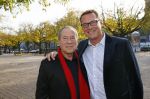 Amsterdam 27 oktober 2014
Presentatie nieuwe castleden Naast Freek Bartels en Bill van Dijk zijn ook Tony Neef (Sonneveld), Mariska van Kolck (Conny Stuart) en Cindy Bell (de lifter) te zien in Sonneveld. Albert Verlinde is de producent.