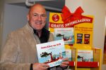 Amsterdam 4 november 2014
Presentatie sinterklaasboeken in de bibliotheek van Amsterdam. Aanwezig zijn Albert Verlinde Winston Gerschtanowitz Andre Kuipers en Paul v Vliet.