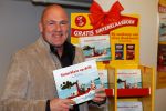 Amsterdam 4 november 2014
Presentatie sinterklaasboeken in de bibliotheek van Amsterdam. Aanwezig zijn Albert Verlinde Winston Gerschtanowitz Andre Kuipers en Paul v Vliet.