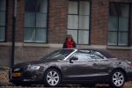Amsterdam 30 oktober 2014
Astrid Joosten stapt uit haar audi A5 cabrio bij haar huis.