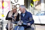 Amsterdam 1 november 2014
Caroline Tensen met haar man Ernst Jan Smids op hun vespa scooter.