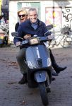 Amsterdam 1 november 2014
Caroline Tensen met haar man Ernst Jan Smids op hun vespa scooter.