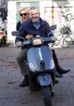 Amsterdam 1 november 2014
Caroline Tensen met haar man Ernst Jan Smids op hun vespa scooter.