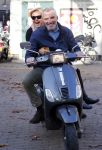 Amsterdam 1 november 2014
Caroline Tensen met haar man Ernst Jan Smids op hun vespa scooter.
