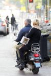 Amsterdam 1 november 2014
Caroline Tensen met haar man Ernst Jan Smids op hun vespa scooter.