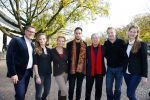 Amsterdam 27 oktober 2014
Presentatie nieuwe castleden Naast Freek Bartels en Bill van Dijk zijn ook Tony Neef (Sonneveld), Mariska van Kolck (Conny Stuart) en Cindy Bell (de lifter) te zien in Sonneveld. Albert Verlinde is de producent.