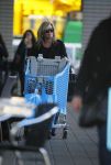 Amsterdam 31 oktober 2014
Connie Breukhoven doet boodschappen bij Albert Heijn op het gelderlandplein