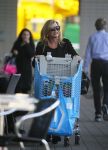 Amsterdam 31 oktober 2014
Connie Breukhoven doet boodschappen bij Albert Heijn op het gelderlandplein