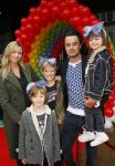 Utrecht 25 oktober 2014
Premiere Woezel en Pip in het beatrixtheater. Dinand Woesthoff met Lucy en kinderen