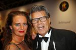 Hilversum 27 oktober 2014
Premiere film pak van mijn hart van Kees v Nieuwkerk. Emile Ratelband met zijn vriendin