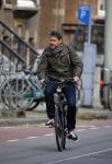 Amsterdam 31 oktober 2014
Erik van t Hoff op de fiets in amsterdam zuid na afspraak met oa Jack Spijkerman