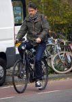 Amsterdam 31 oktober 2014
Erik van t Hoff op de fiets in amsterdam zuid na afspraak met oa Jack Spijkerman