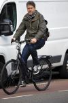 Amsterdam 31 oktober 2014
Erik van t Hoff op de fiets in amsterdam zuid na afspraak met oa Jack Spijkerman
