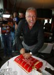 Schiphol 4 november 2014
Gordon komt terug van zijn kitkat break op een onbewoond eiland.