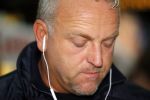 Schiphol 26 oktober 2014
Gordon vertrekt vanaf schiphol voor een reclamestunt van Kitkat naar een onbewoond eiland.
