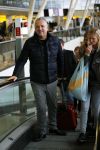Schiphol 26 oktober 2014
Gordon vertrekt vanaf schiphol voor een reclamestunt van Kitkat naar een onbewoond eiland.