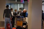 Schiphol 26 oktober 2014
Gordon vertrekt vanaf schiphol voor een reclamestunt van Kitkat naar een onbewoond eiland.